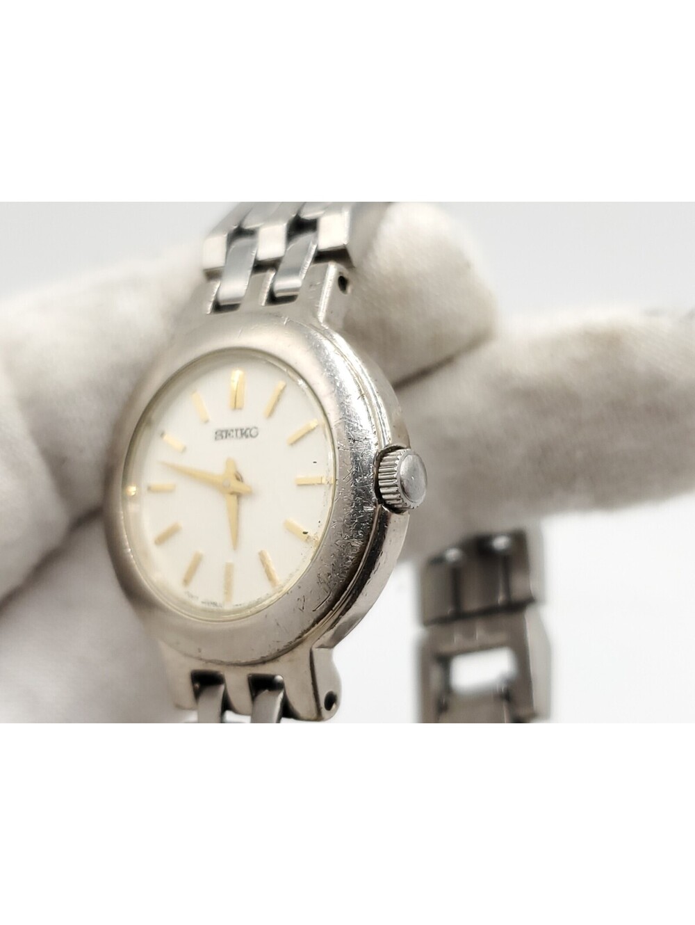 Seiko Quartz Watch Womens 25mm New Battery Silver Tone Round White Dial - Picture 10 of 15